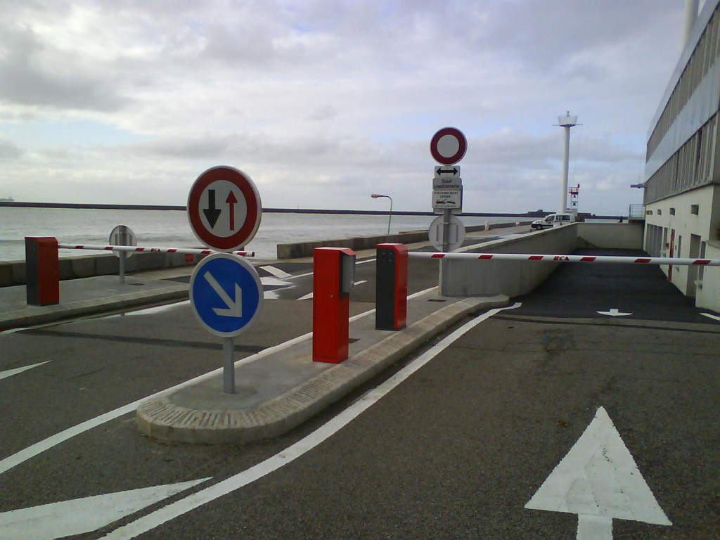 Barrières automatiques industrie / tertiaire / autoroute